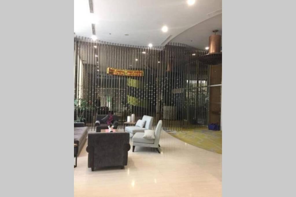 1 Bedroom Apartment Near Central Park Mall Jakarta Bagian luar foto