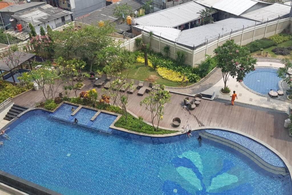 1 Bedroom Apartment Near Central Park Mall Jakarta Bagian luar foto